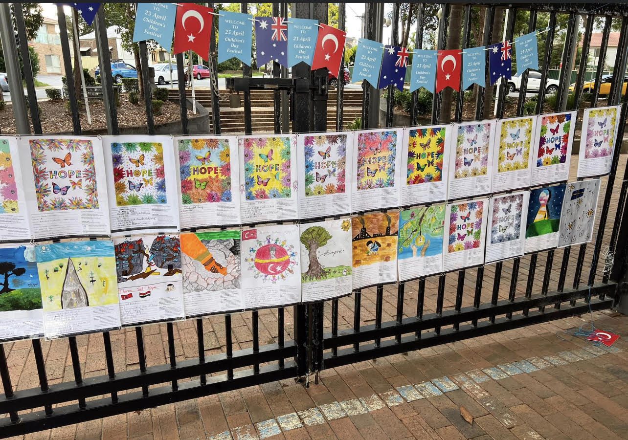 23 Nisan Artwork Complete Display e1711769889405